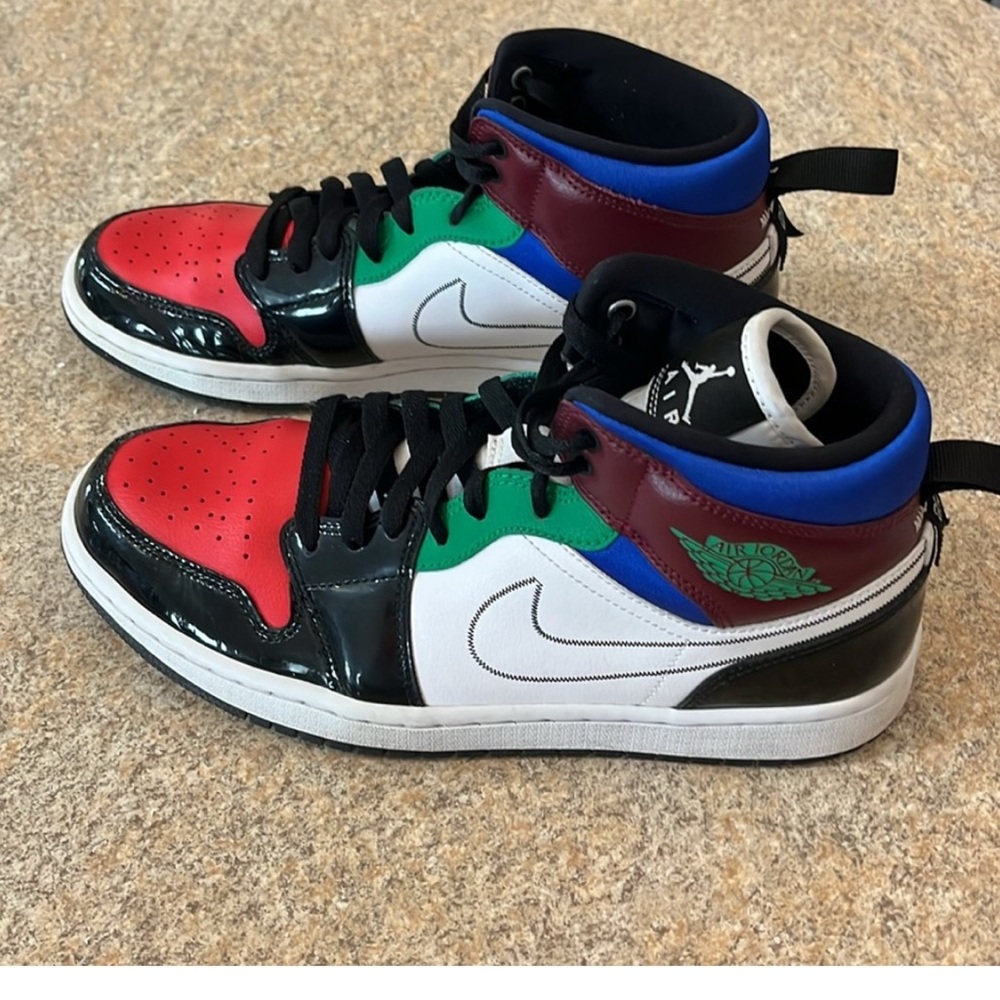 Jordan 1 Nike High Top Red and Green Sneakers Bold Color Block Design Size 10 - Picture 7 of 9